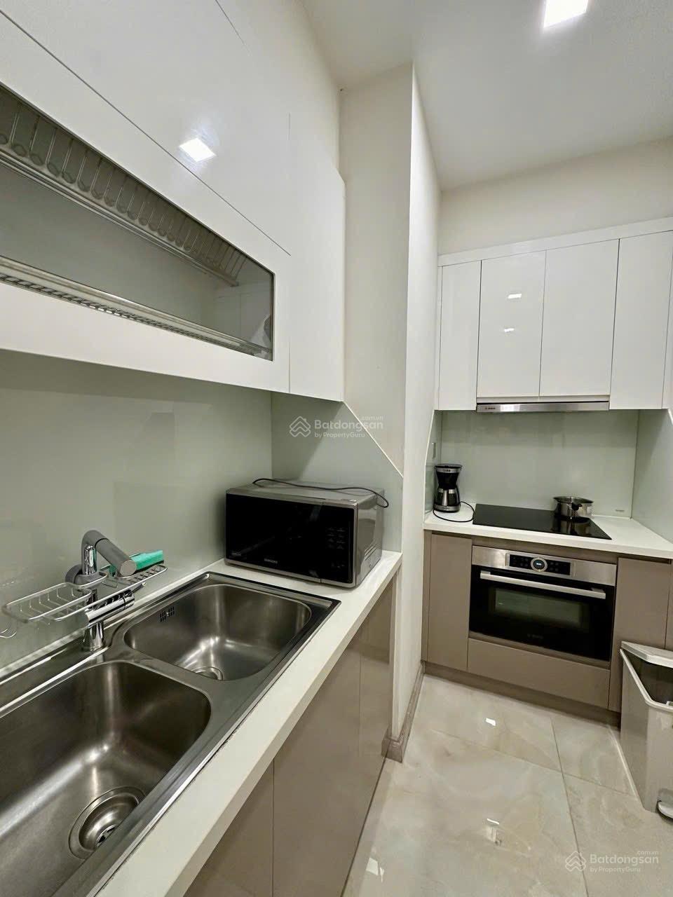 Bán nhanh 1PN view sông giá 9.6tỷ có sẵn HDT 20tr/tháng thương lượng 0937 600 ***