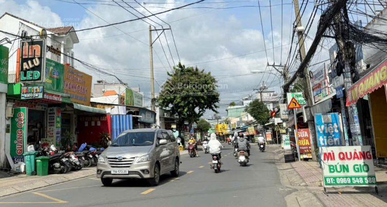 MẶT TIỀN NGUYỄN XIỂN DT 96M2 VUÔNG VỨC HÀNG XÓM VINHOMES GIÁ HƠN 8 TỶ