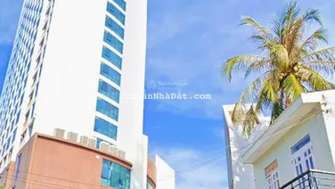 2 mặt tiền Dương Hiến Quyền, ngang gần 6,8m * Giáp Mường Thanh Ba Làng * Giá: 22,5 tỷ