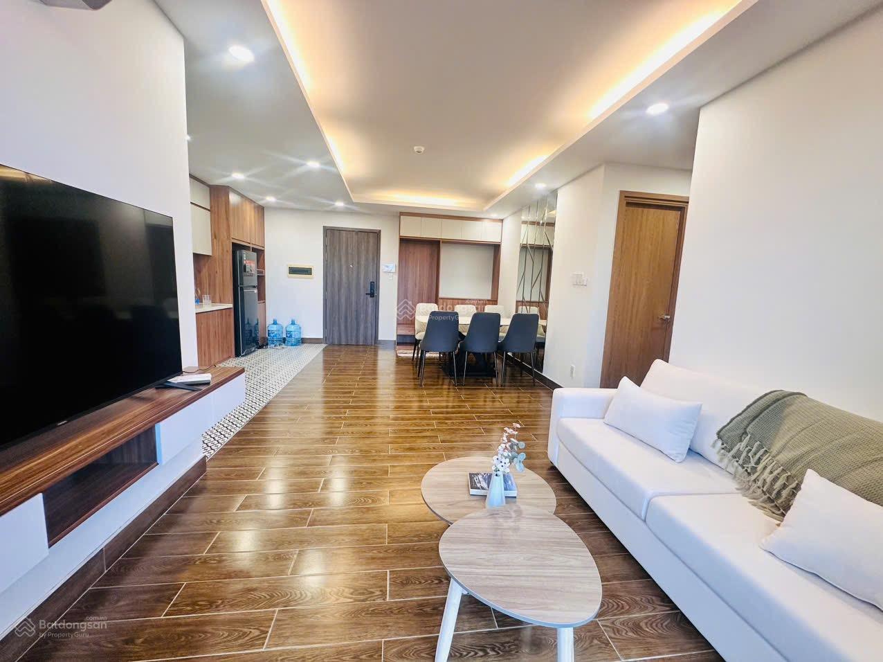 Cần cho thuê căn hộ 3PN 95m2 Lavida Plus Phú Mỹ Hưng, đầy đủ nội thất, nhà mới. LH xem nhà ngay