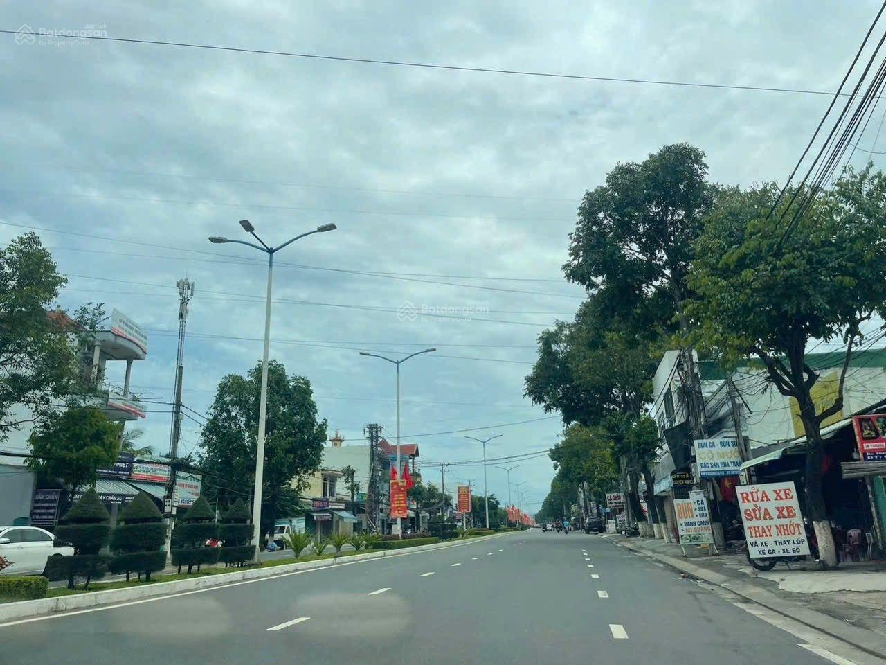 Bán đất mặt tiền 19m, mặt đường 23/10, Nha Trang, Khánh Hòa Bán đất mặt tiền 19m, mặt đường 23/10, Nha Trang, Khánh Hòa