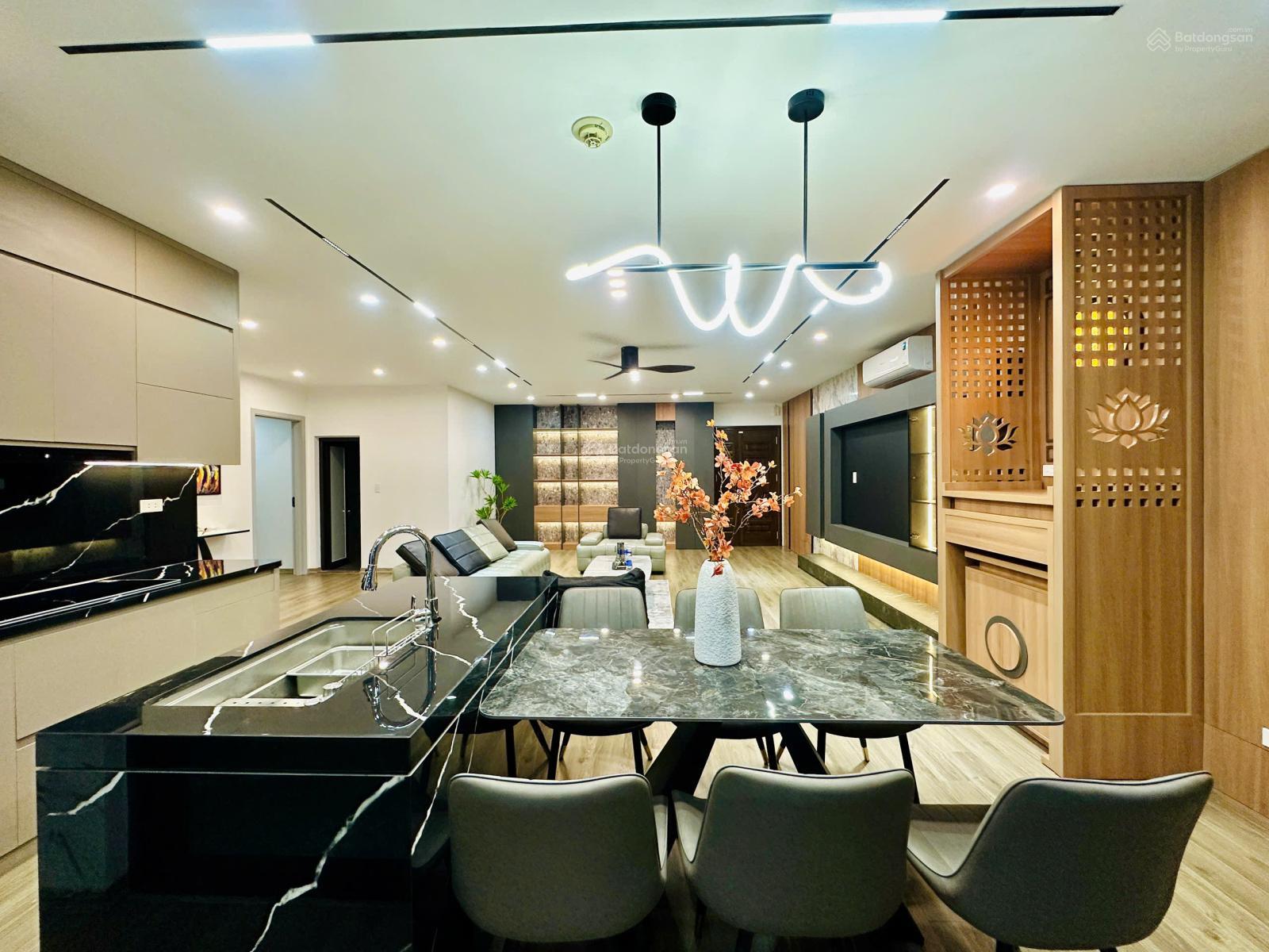 Bán CC Thủy Lợi Tower, Lê Trọng Tấn, La Khê, Hà Đông, 8,x tỷ, 140m2, giá tốt