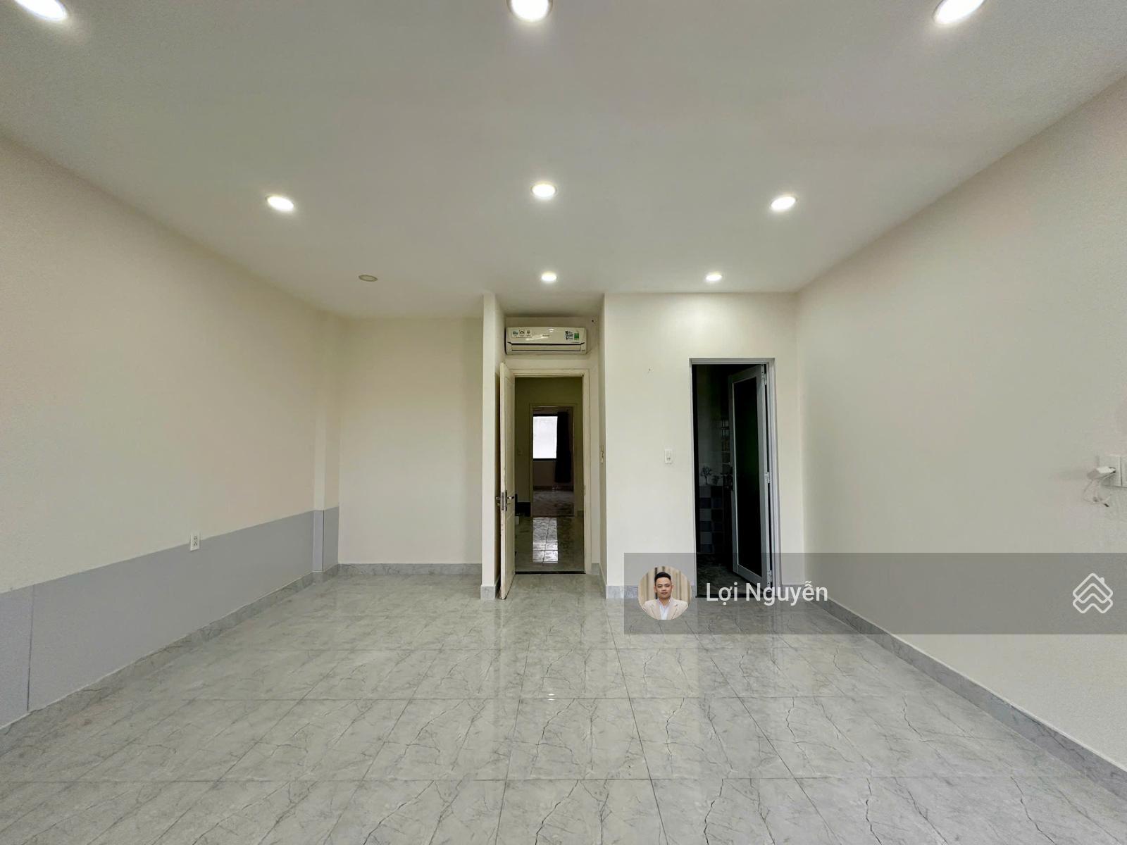 Nhà nguyên căn 5x22m hầm 4 tầng nhà mới 100%, có 5PN 5WC, full máy lạnh, có hầm xe. Giá chỉ 28tr/th