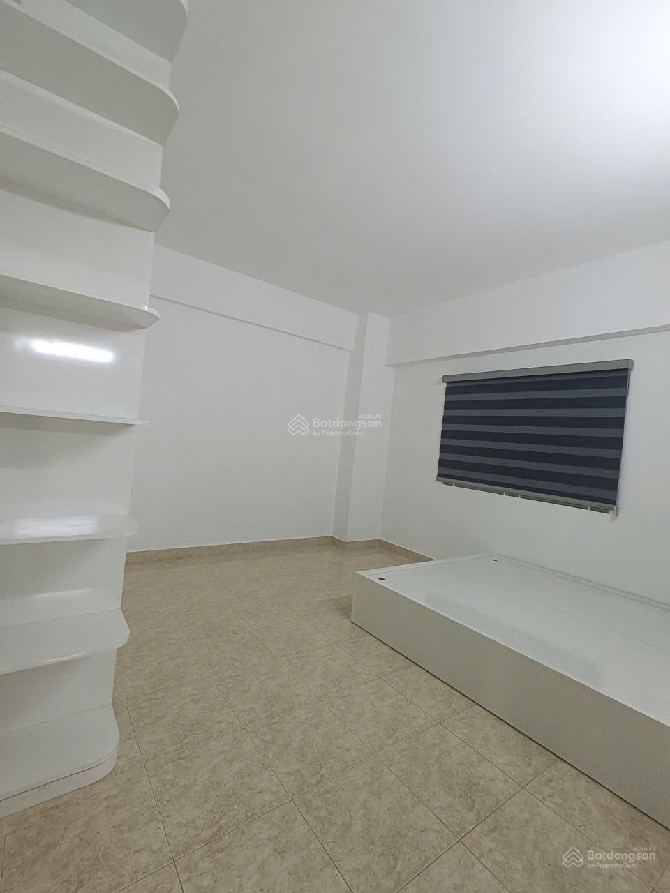 Bán căn hộ H3 Hoàng Diệu, Q4 2PN