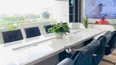 Cho thuê văn phòng full nội thất vào làm việc ngay, vị trí đẹp KĐT Vạn Phúc City giá 9 triệu/tháng.