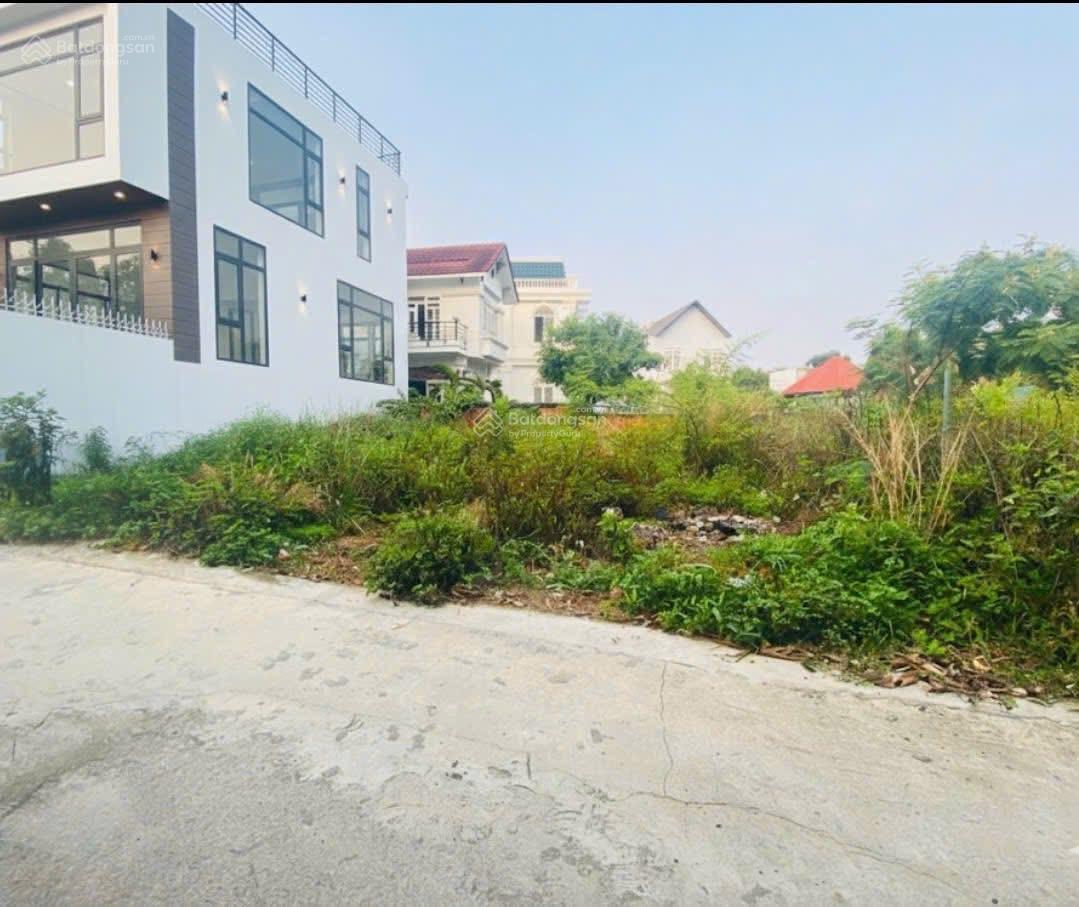 Đất 2 Tỷ, 1 nhịp Nguyễn Ái Quốc, trong cư xá Phúc Hải, tân phong (tân triều), Hồ Hoà, đường oto