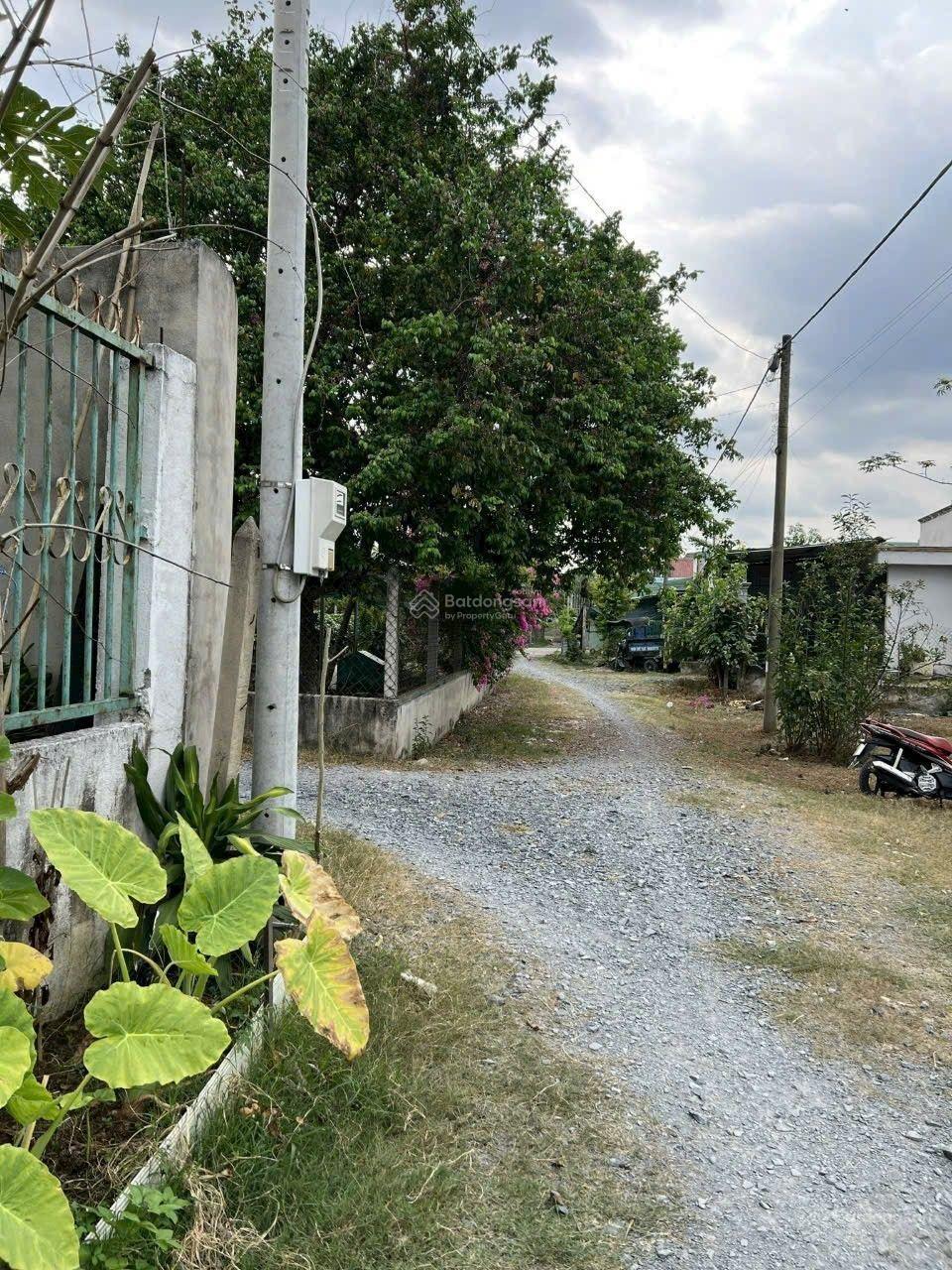 Bán đất xã Tân Thông Hội, DT=16x47=769m2, có 300m2 thổ cư, gần cầu An Sương, giá chỉ 6,2 tỷ