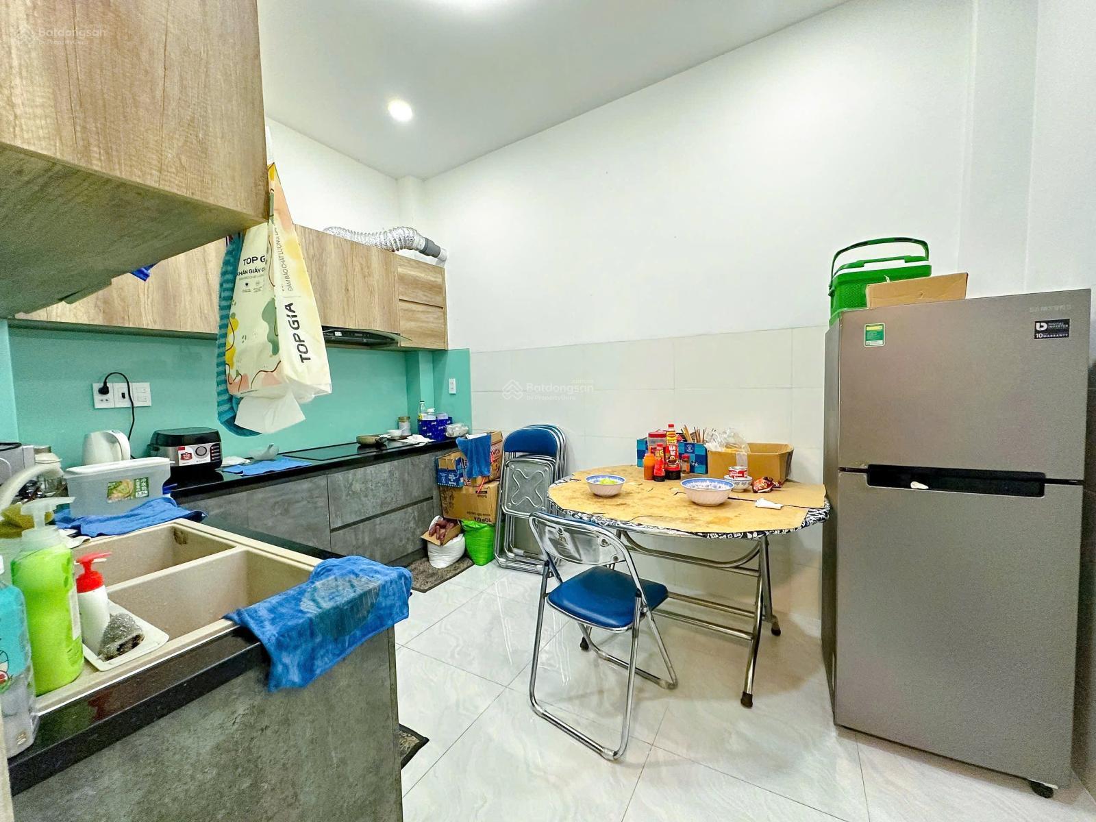 - Nhà 4 lầu Khu Cư Xá Ngân Hàng Quận 7 - trục kinh doanh mua bán