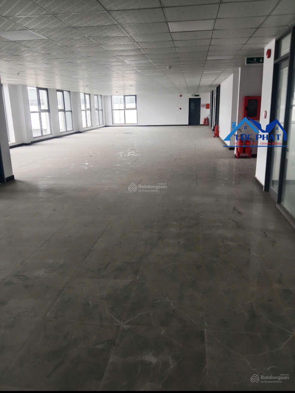 Cho thuê nhà xưởng 7858m2 tại Long Thành giá 930 triệu/tháng. LH 0933 725 ***