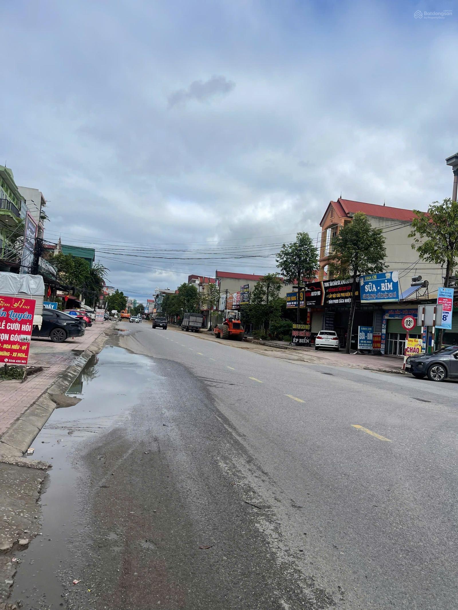 Bán gấp lô áp góc mặt TL296 Nguyễn Văn Cừ thị trấn Thắng, Hiệp Hòa 90m2 giá 4,550 tỷ