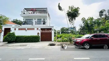 Bán biệt thự HimLam Q2 tại 169/1/27 Lương Định Của, P. Bình An, Q.2| 12x18m|Tường Villa 0934 161 ***
