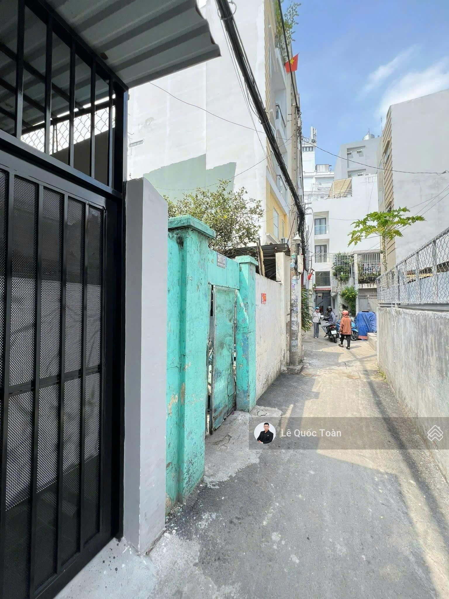 Giảm 2 tỷ, bán gấp Nhà 2 mặt Nguyễn Trọng Tuyển, DT 5x25m (127m2), cấp 4 - CTXD 5 Tầng, chỉ 15,1 tỷ Giảm 2 tỷ, bán gấp Nhà 2 mặt Nguyễn Trọng Tuyển, DT 5x25m (127m2), cấp 4 - CTXD 5 Tầng, chỉ 15,1 tỷ