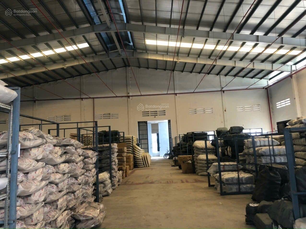 Nhà Xưởng 1,4 mẫu dat SKC Long Khê, Cần Đước đường xe container