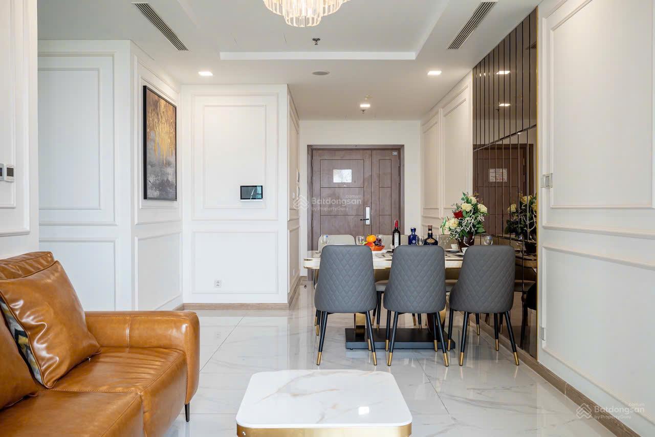 Cho thuê 3PN Vòng Cung Vinhomes toà The Landmark 81, giá 42tr DT 109m2 full nội thất, LH 0397 383 ***