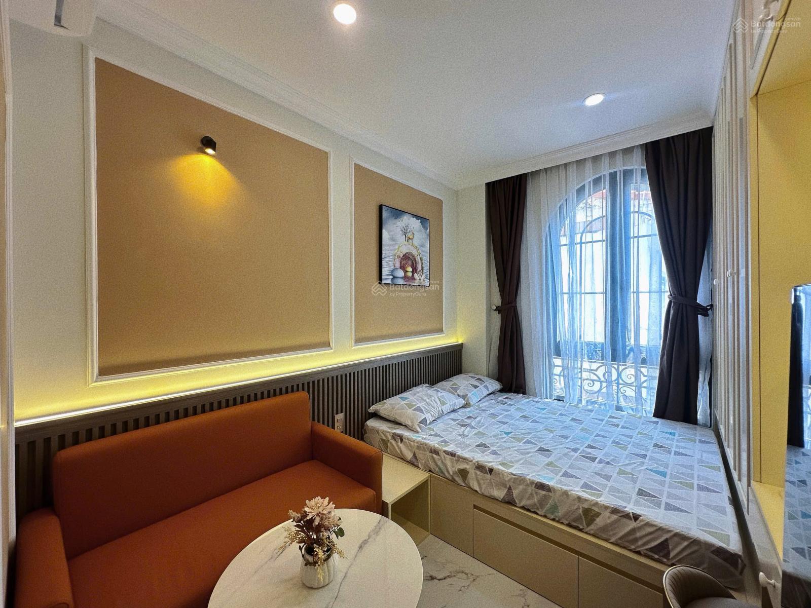 Cho thuê căn hộ mới, full NT cao cấp, Huỳnh Văn Bánh. Thang máy, bãi xe rộng. Phù hợp 1-2 người ở