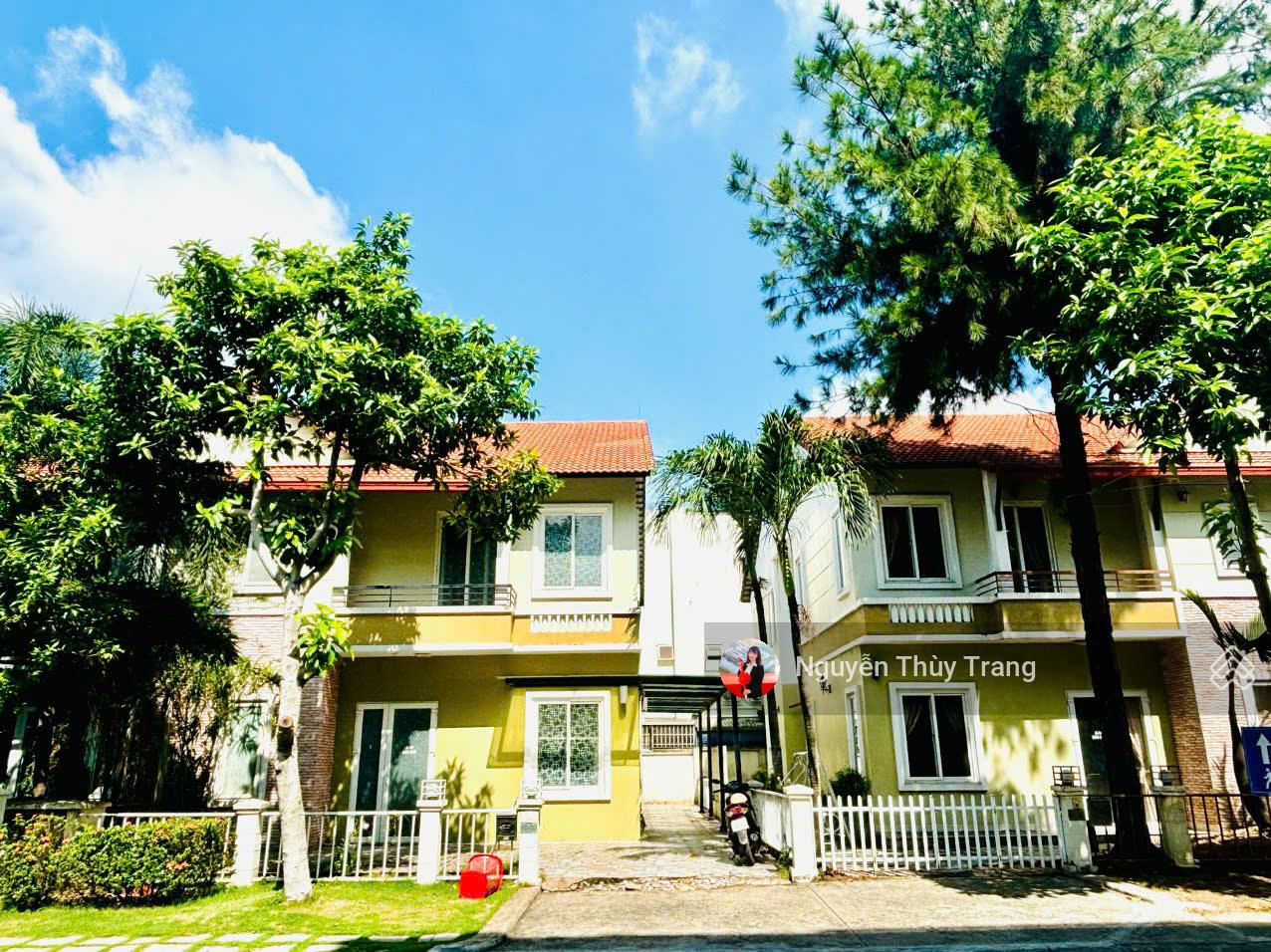 Cần cho thuê căn biệt thự đẹp nhất oasis 3 Thuận An 204m2 nhà đẹp i hình - full nội thất đẹp