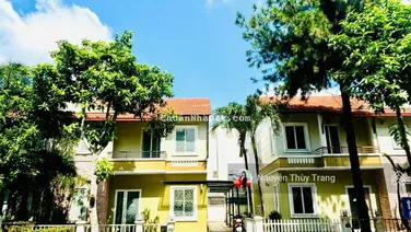 Cần cho thuê căn biệt thự đẹp nhất oasis 3 Thuận An 204m2 nhà đẹp i hình - full nội thất đẹp