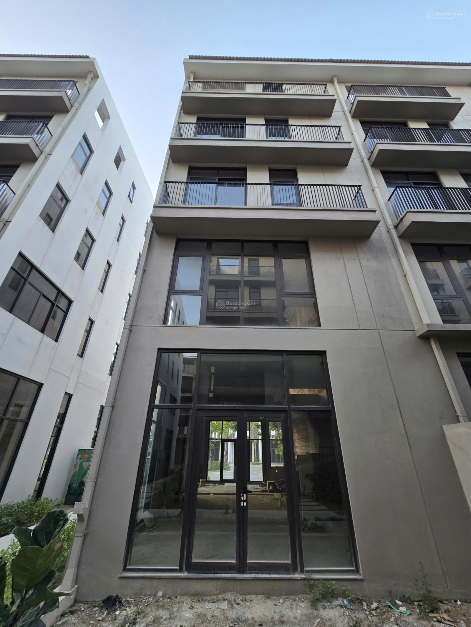 Cho thuê nhà nguyên căn Đại Cồ Việt - 60m2x5 tầng - mặt tiền 5m - 5 phòng - giá 35 triệu/tháng.