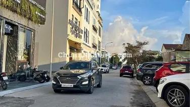 Bán đất mặt đường Lê Văn Miến cách Phạm Đình Toái 100m giá tốt vị trí trung tâm kinh doanh tốt