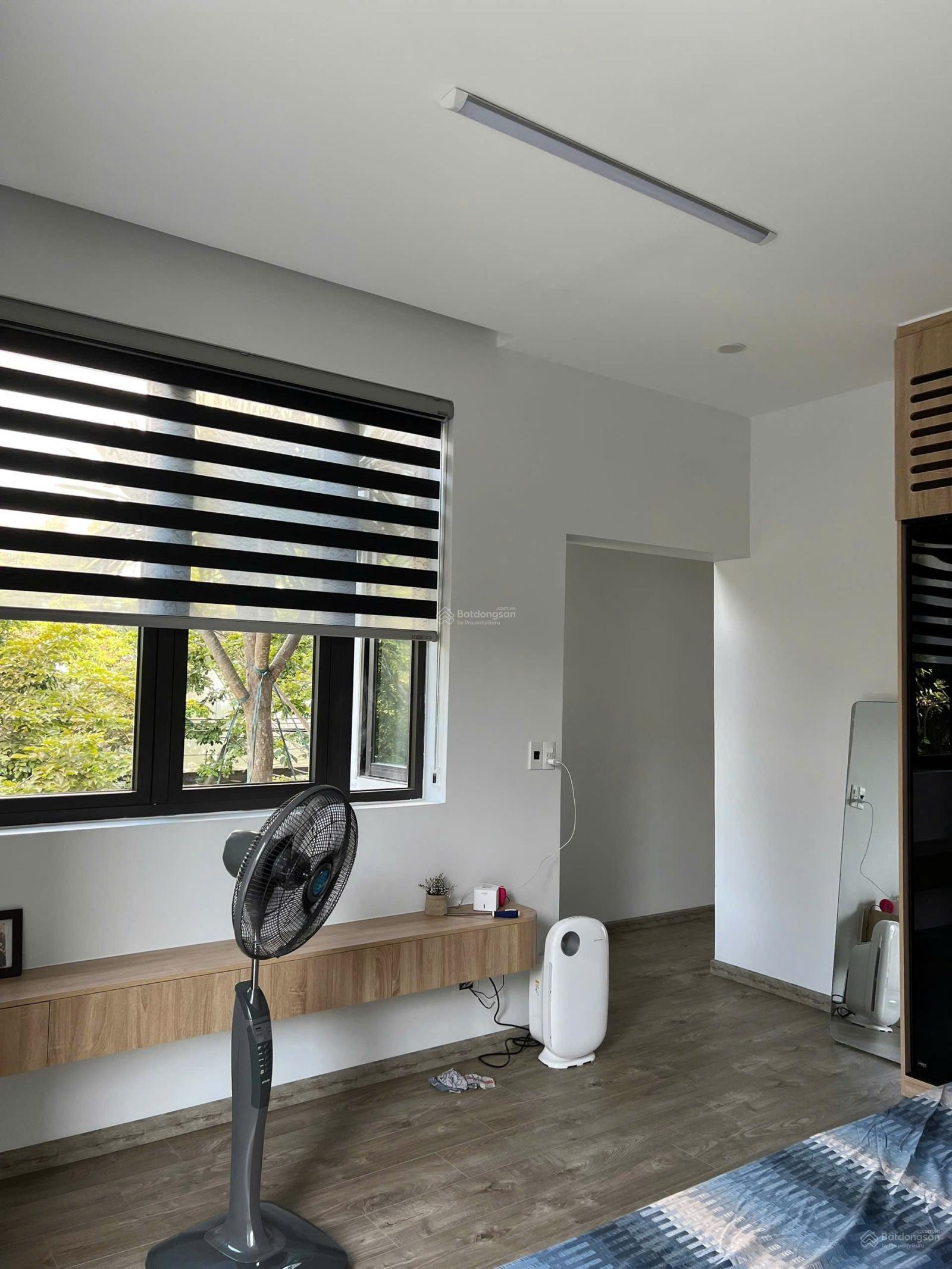 Chủ cần bán nhà 3tầng lô góc mỹ an ngủ hành Sơn TPĐN