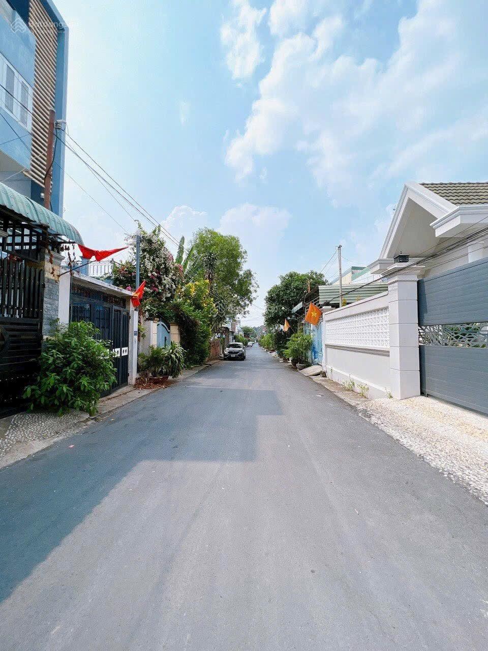 Đất 84m2, đường thông tứ tung, chỉ 2 sẹc Nguyễn Ái Quốc, ngay Big C Go Tân Hiệp (Tam Hiệp)