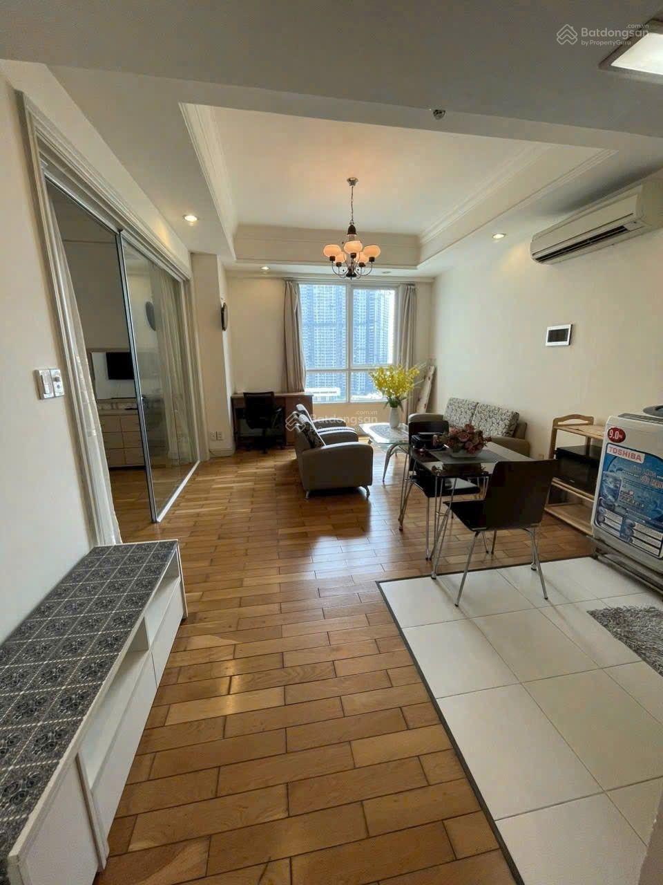 Cho thuê The Manor 1pn 1wc 51m2 giá 14tr