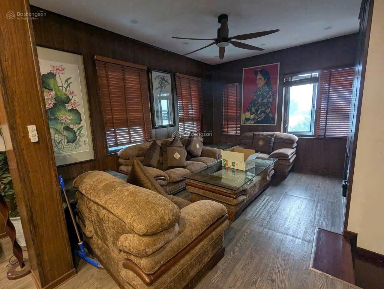 [Chính chủ] tôi cần bán nhà Mp, Lạc Long Quân, quận Tây Hồ, Dt 80 m, 6,5 tầng,Mt 5 m, lô góc, 48 Tỷ