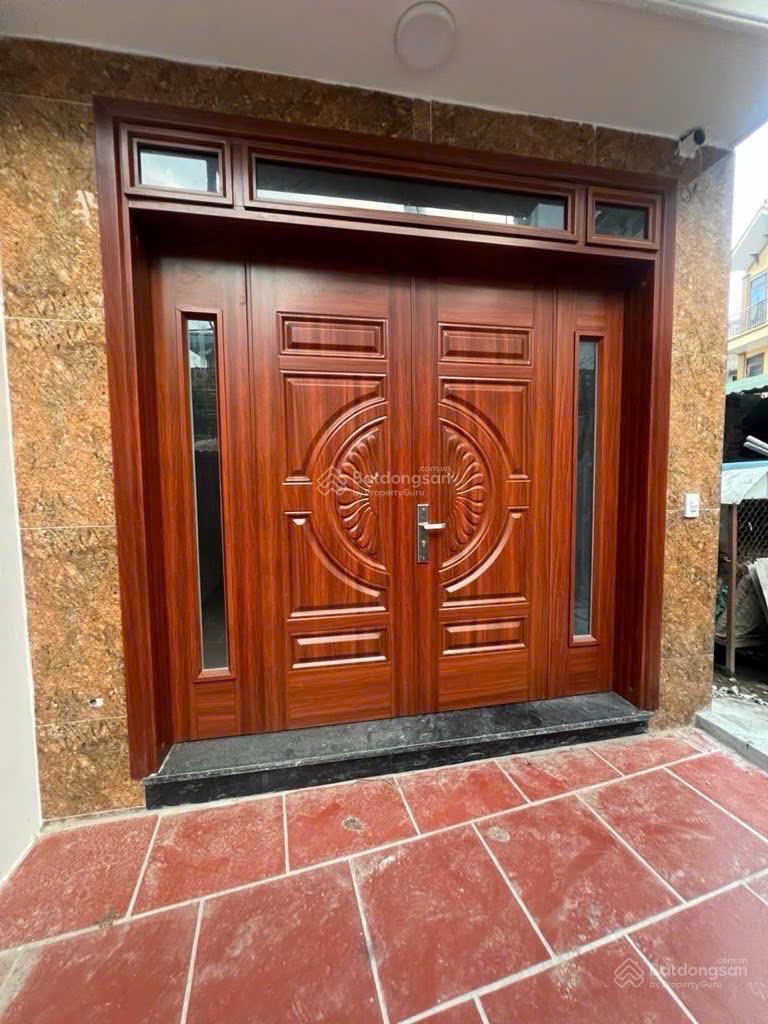 Bán nhà trung tâm hành chính Thượng Cát 5 tầng mới đẹp, ở ngay, giá hơn 5 tỷ