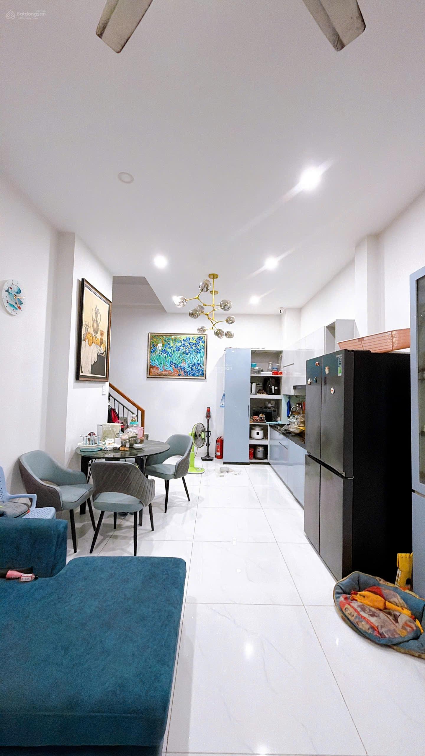 BÁN NHÀ HẺM 49 KHÁNH HỘI MỚI 3 PHÒNG NGỦ NHÀ 4 TẦNG