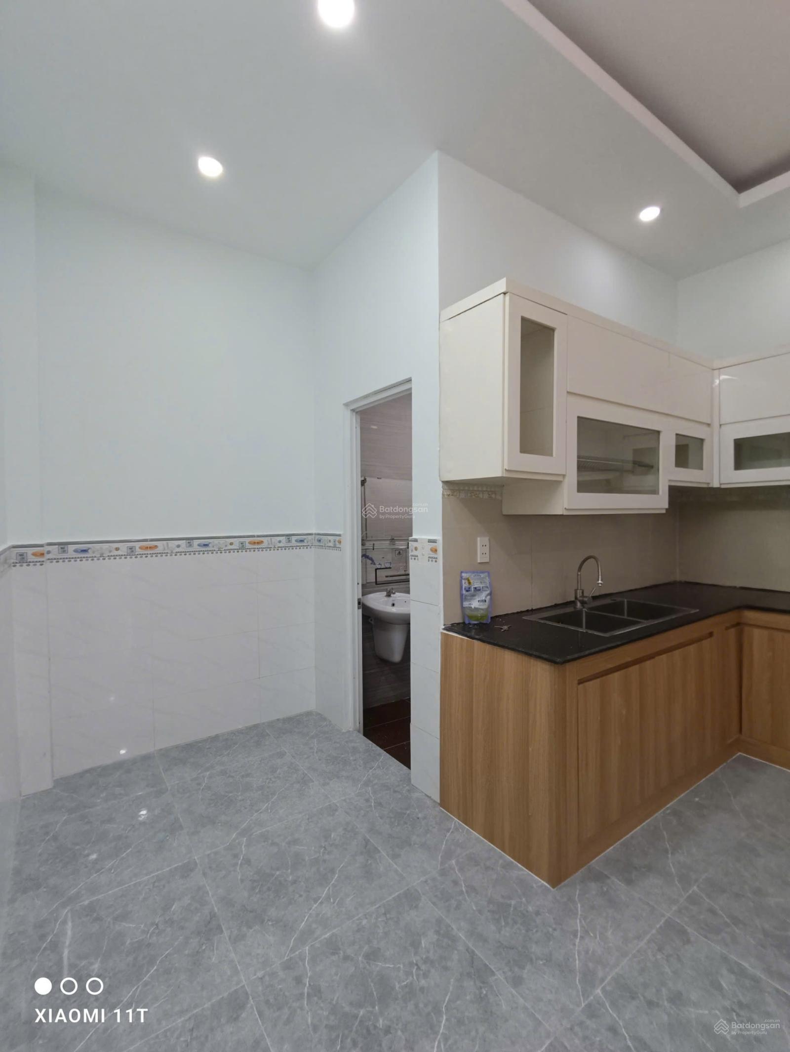 Bán nhà mặt phố Đường 10, 4,6 tỷ, 51m2, 2PN + 2WC, giá tốt