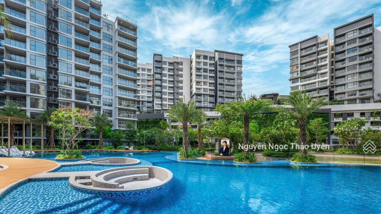 Centery 2PN NTCB view hồ bơi giá 8 tỷ (102%)