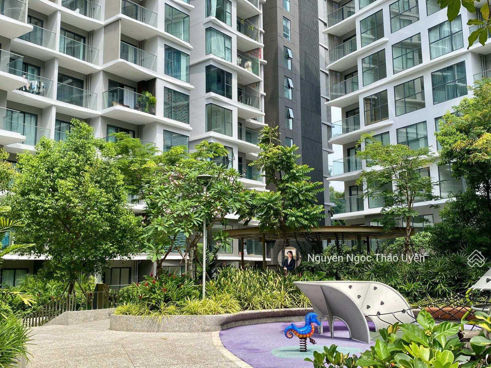 Centery 2PN NTCB view hồ bơi giá 8 tỷ (102%)