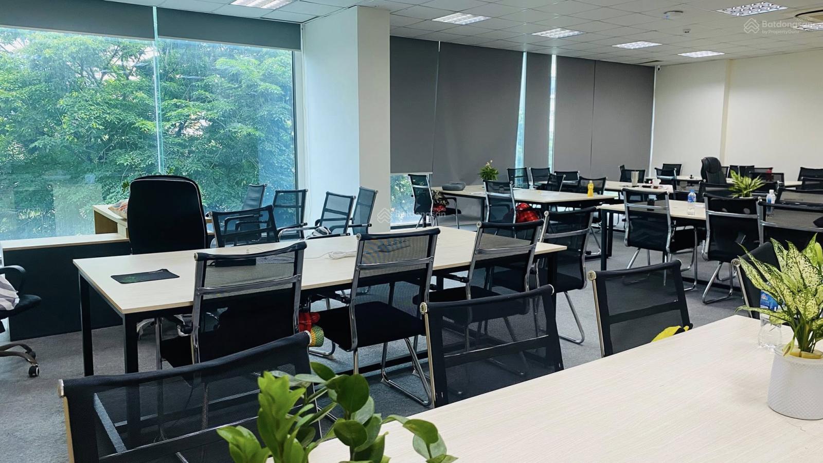 Cho thuê văn phòng 100m2 Ngoại Giao Đoàn | nội thất đẹp giảm giá, vào ngay