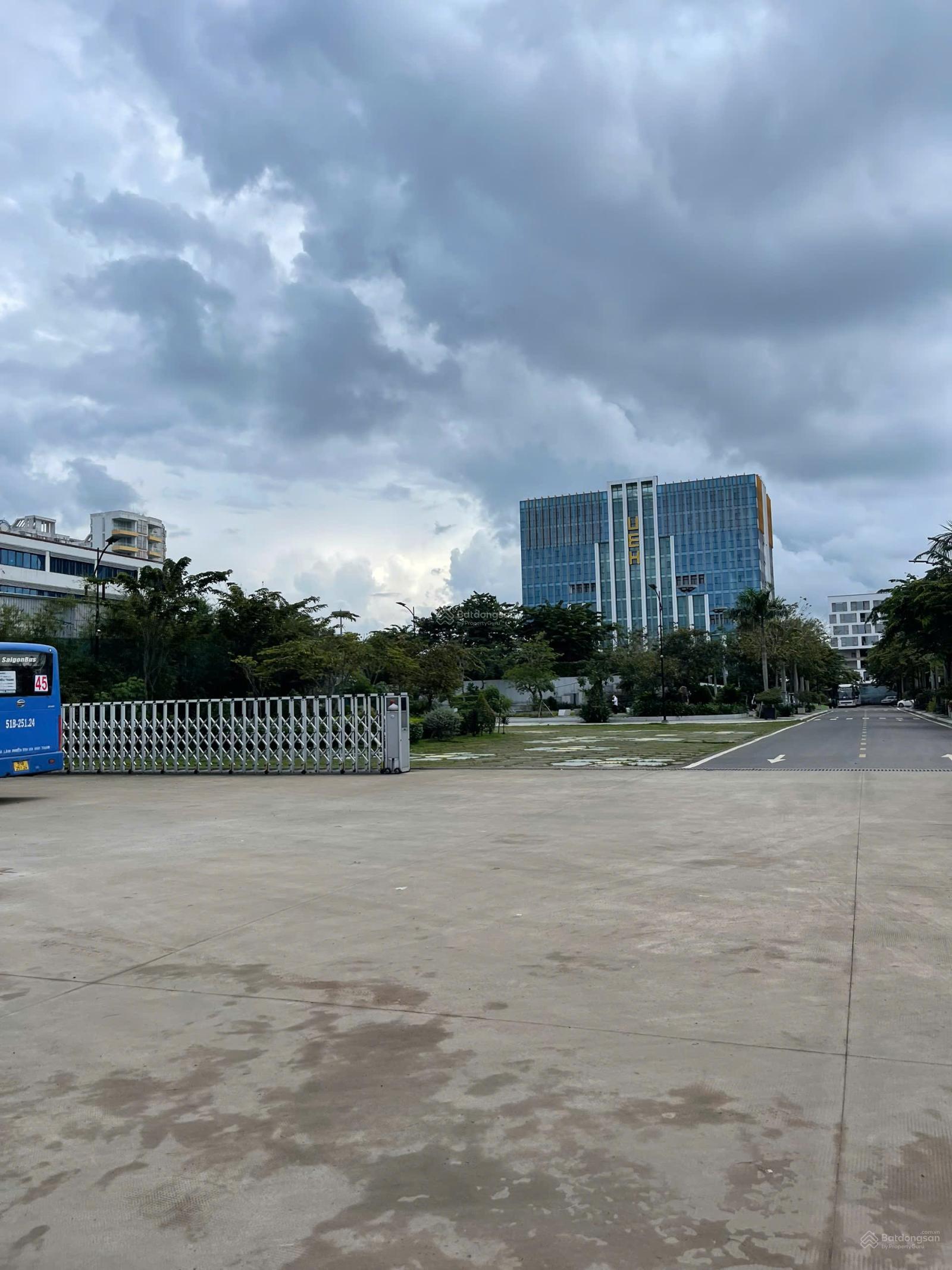 (ĐẤT LÔ GÓC) KDC Làng Việt Kiều Phong Phú, 60 triệu / m2, giá siêu hời