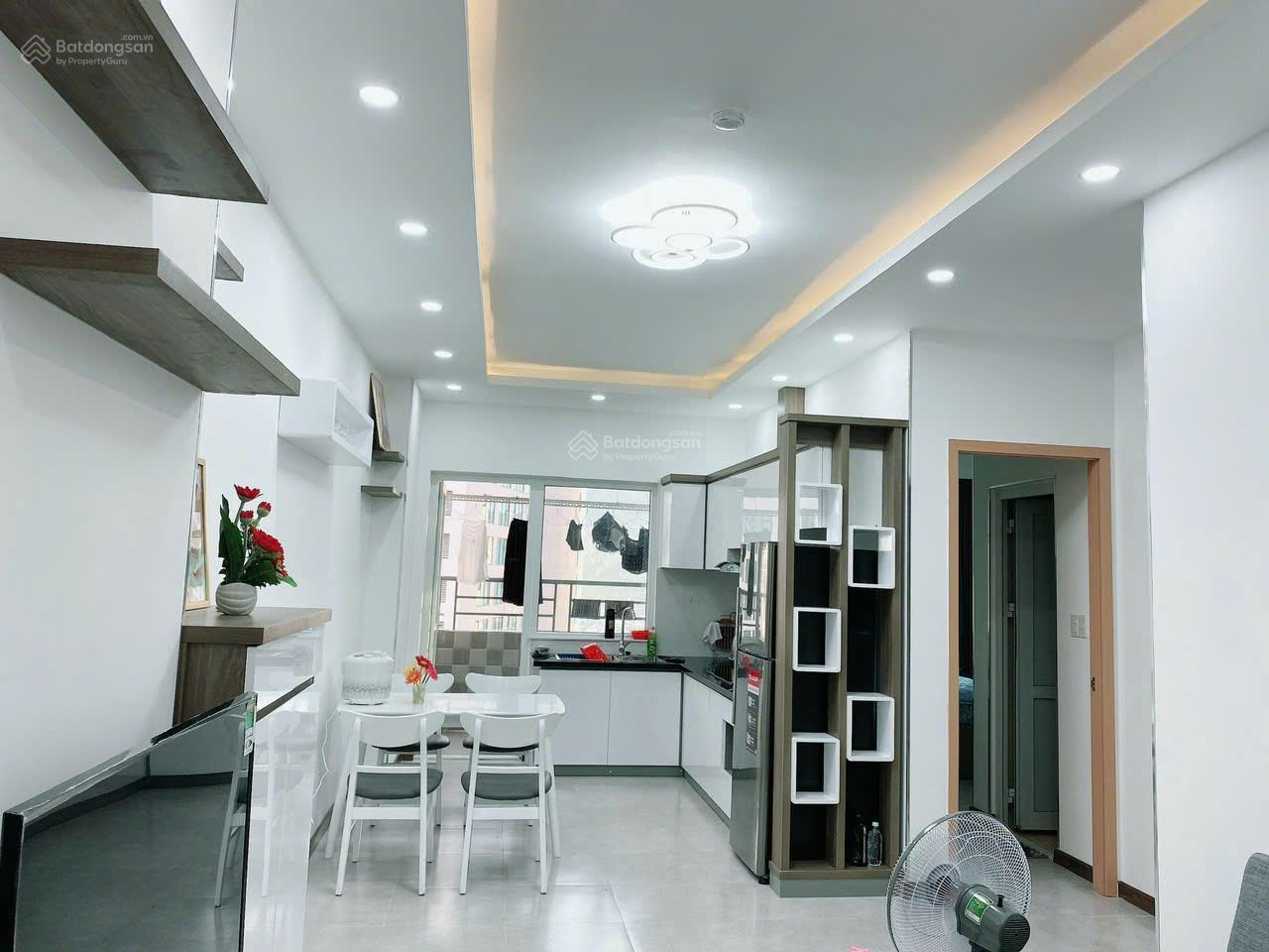 Bán lỗ căn hộ biển 58.8m2 full nội thất, 2PN 2WC giảm còn 2.8 tỷ