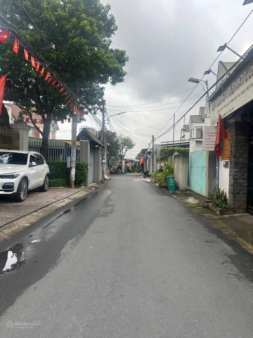 Đất 90m2 chỉ hơn 2 Tỷ - ngay bệnh viện Y học cổ truyền, KDC Tân Phong (Tân Triều), 2 sẹc Đồng Khởi