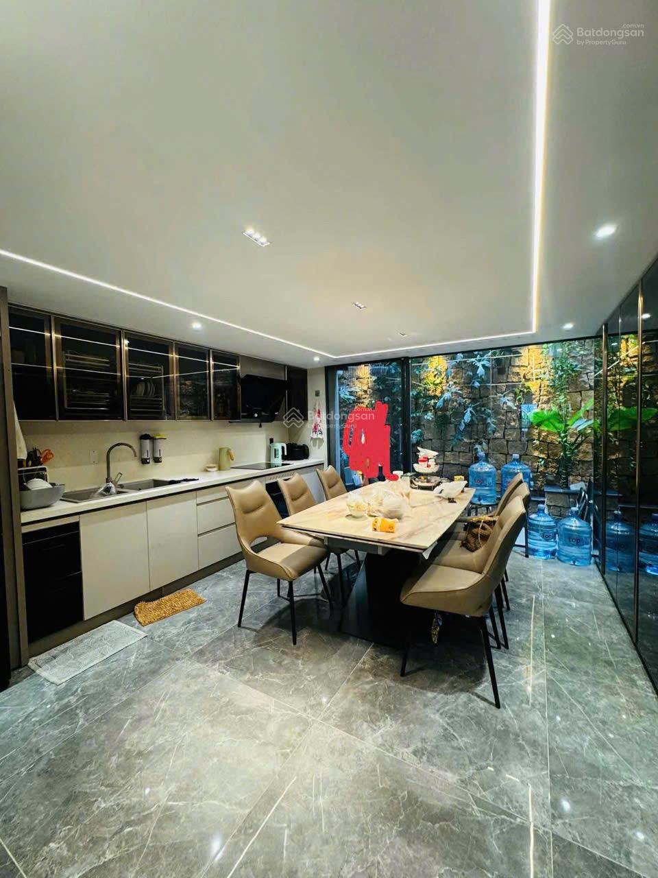 Bán gấp nhà đẹp khu compound đường Phạm Văn Hai,p1,quận Tân Bình (4,5x25m) hầm +5 tầng , giá 29,5ty Bán gấp nhà đẹp khu compound đường Phạm Văn Hai,p1,quận Tân Bình (4,5x25m) hầm +5 tầng , giá 29,5ty