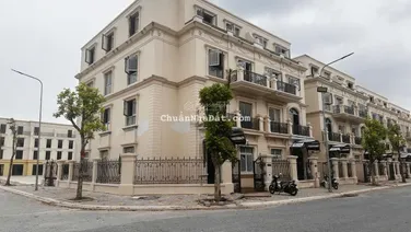 Căn song lập Đảo Vua giá 13,5 tỷ hàng Chủ đầu tư Vinhomes Ngay cạnh TT Vincom Vũ Yên!