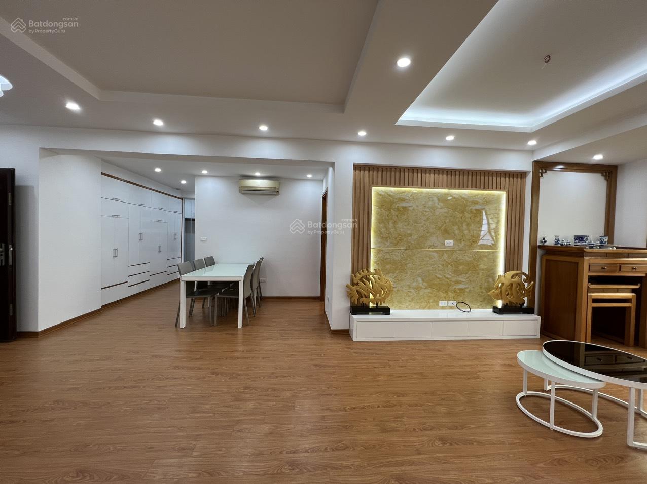 Bán Gấp Căn Hộ Chung Cư Cao Cấp Eurowindow 27 Trần Duy Hưng 3pn 2wc DT:140m giá 12 tỷ LH:0917 495 *** Bán Gấp Căn Hộ Chung Cư Cao Cấp Eurowindow 27 Trần Duy Hưng 3pn 2wc DT:140m giá 12 tỷ LH:0917 495 ***