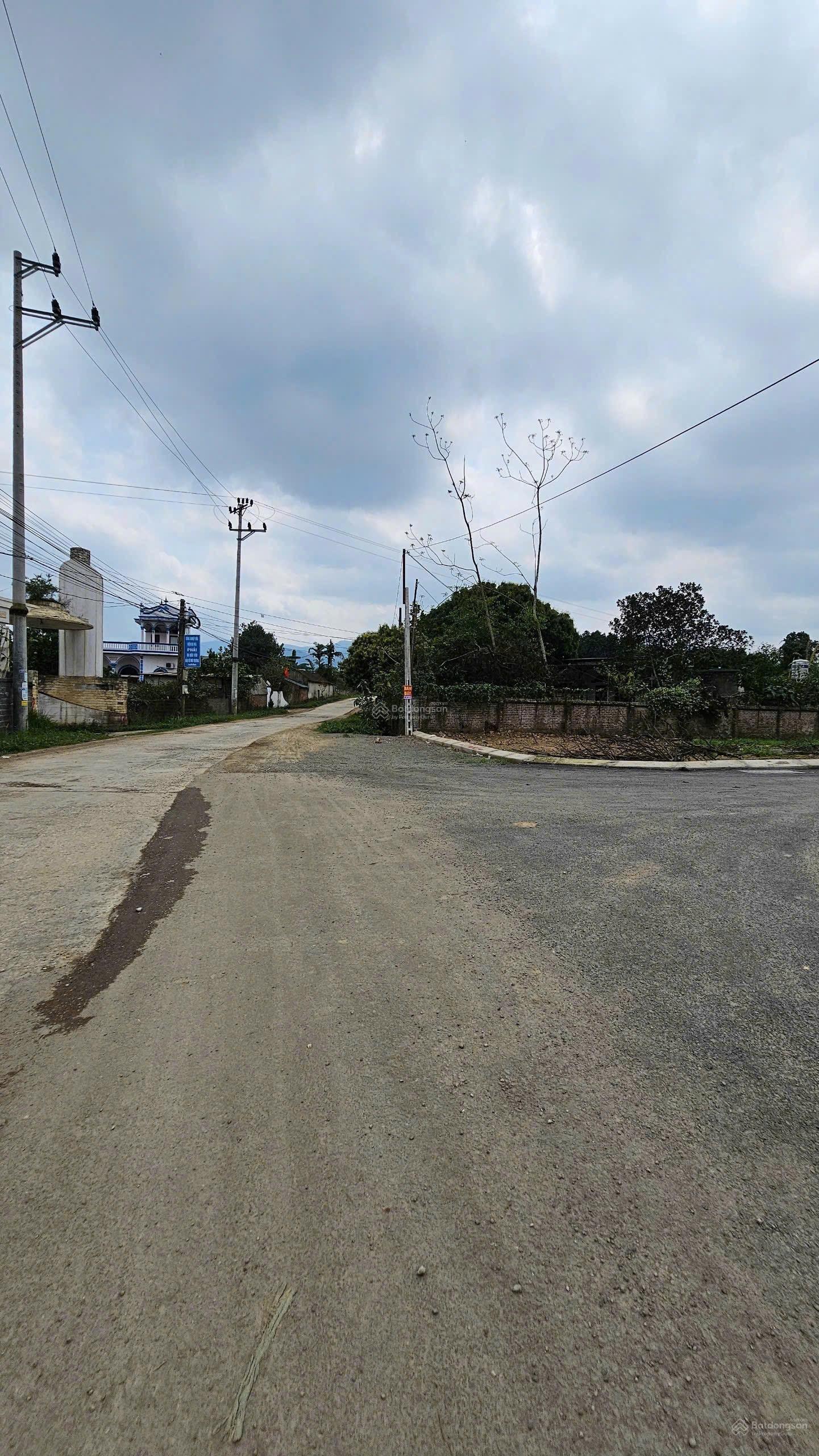 EM CẦN BÁN GẤP 102M - MẶT TRỤC CHÍNH LIÊN XÃ NHUẬN TRẠCH - ĐẤT SÁT VỚI KHU DỰ ÁN DREM NER