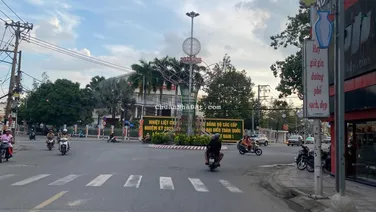 Bán nhà 3 tầng kiên cố ngay Nguyễn Trãi, sát Lotte - nhà hoàn công đủ - 3 tỷ 8 hẻm oto thông