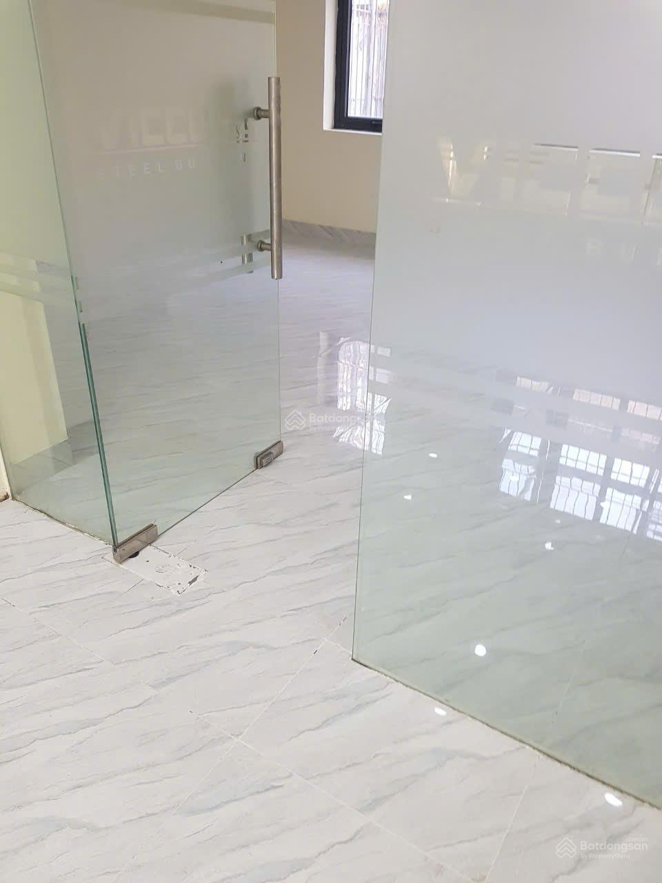 RẺ HƠN 2 TỶ. NHỈNH 27 TỶ CÓ NGAY NHÀ ĐẸP HOÀN THIỆN CHO THUÊ DÒNG TIỀN 30TR/TH. DT 160m2 MT 8m