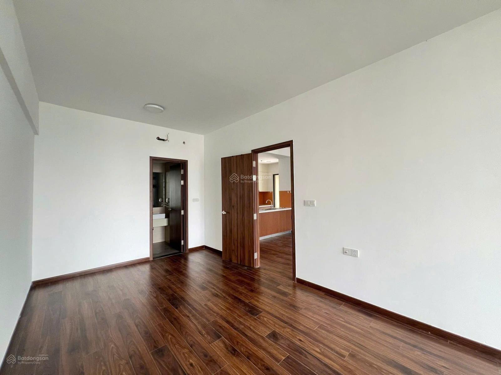 Tôi cần bán lại căn hộ góc 2PN, 85m2 , Giá 4.7 tỷ thuộc khu đô thị Mizuki Park. LH 0946 867 ***