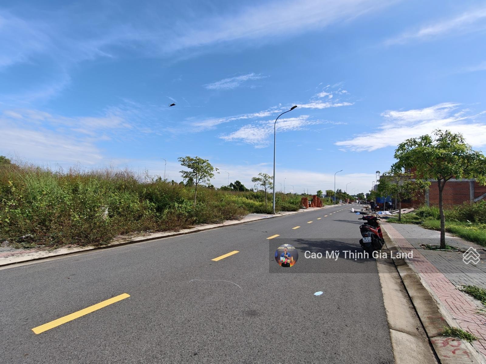 Bán lô đất khu tái định cư 10ha Chí Linh hướng Đông Nam sổ hồng sẵn, xây dựng 4 tầng giá chỉ 7.1 tỷ