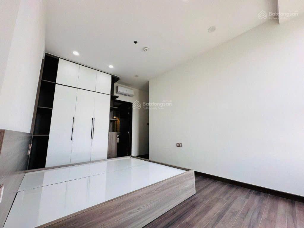 Cần bán căn hộ Kingston Residence, Phú Nhuận, 72m2, 2tỷ250 full nội thất, sổ hồng