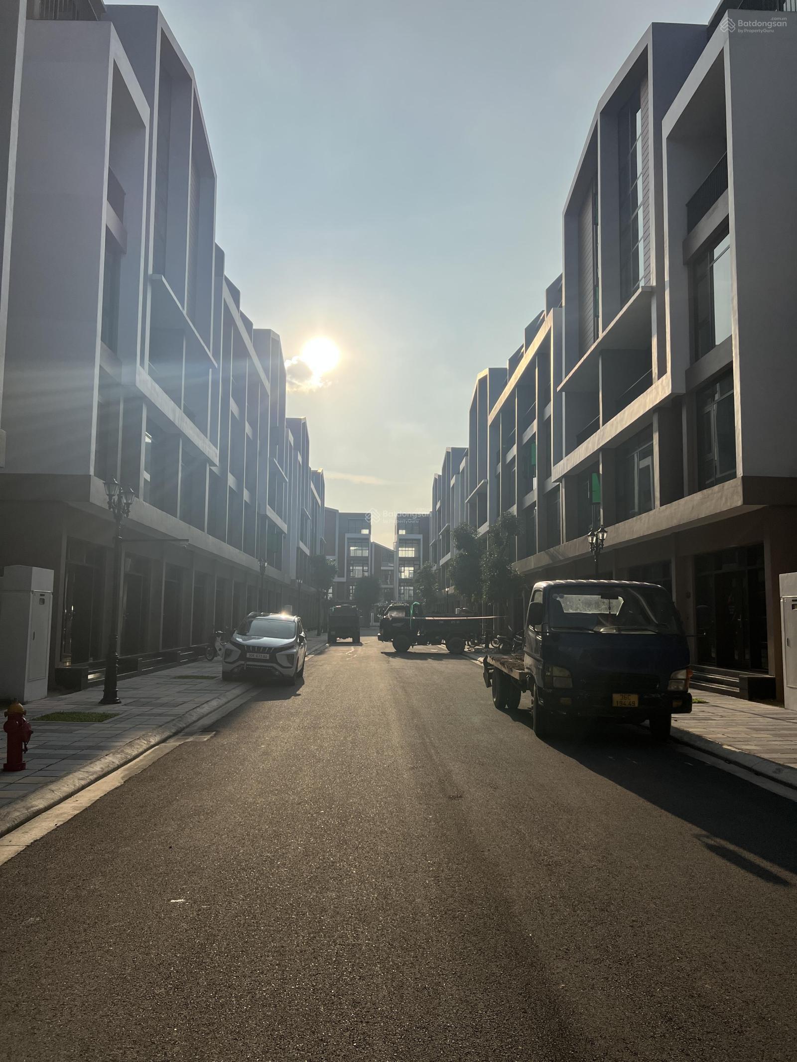 Liền kề 80 m2 - hướng Đông Nam - Vinhomes Ocean Park 3 - hàng hiếm - nhỉnh 11 tỷ