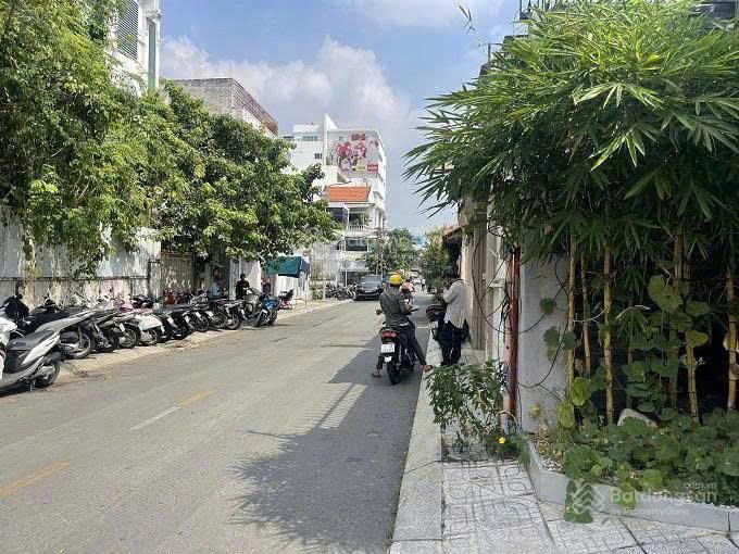 Hiếm! Chỉ 224tr/m2 có ngay mặt tiền Tân Canh, 4x19m, cấp 4 tiện xây lại, vuông vức, chỉ 16,9 tỷ TL