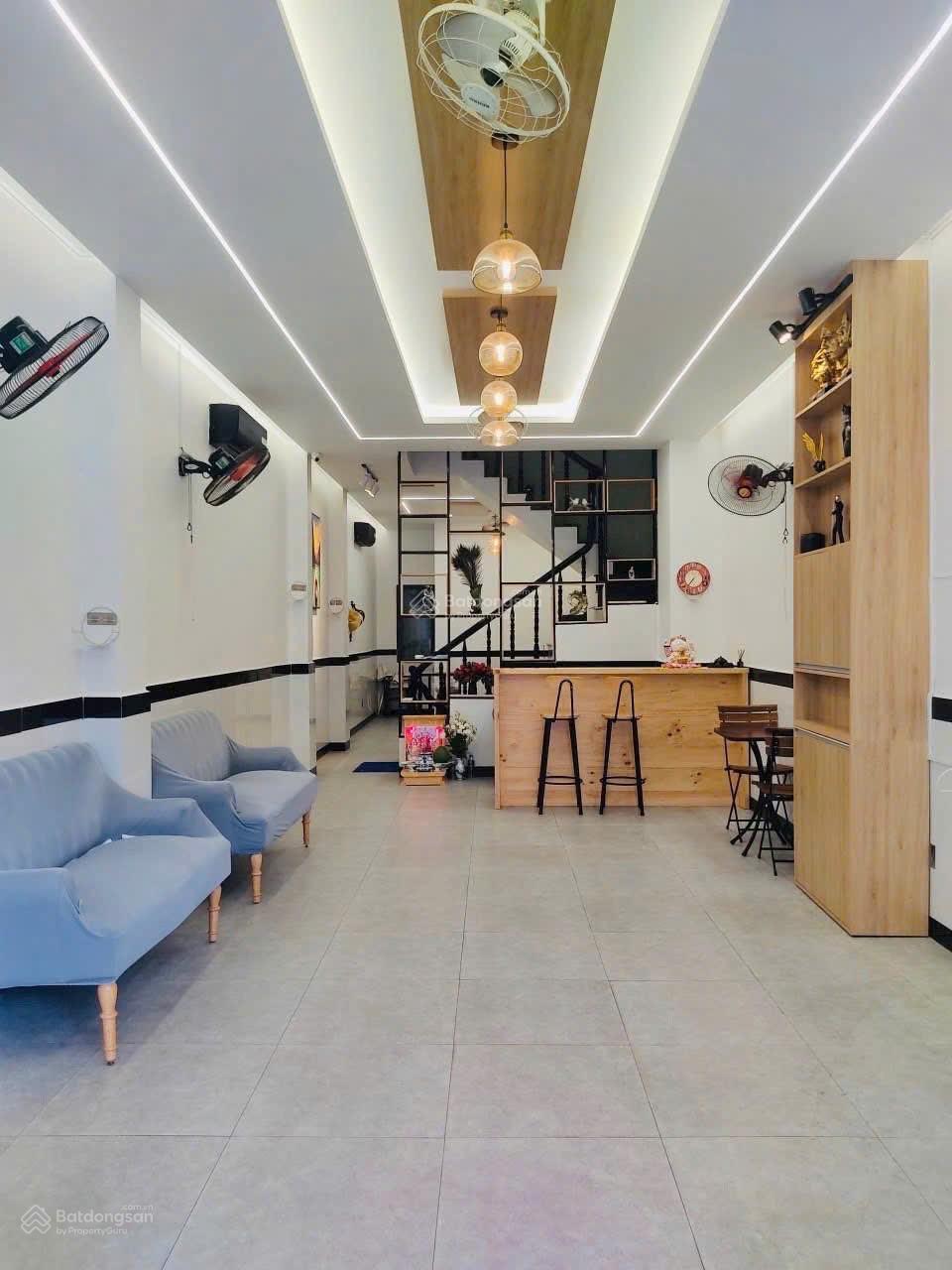 [ Nhà 4 Nguyễn Đình Chiểu _ gần Đại Học Nha Trang ] * ra biển Hòn Chồng 350m  Giá: 14,5 tỷ