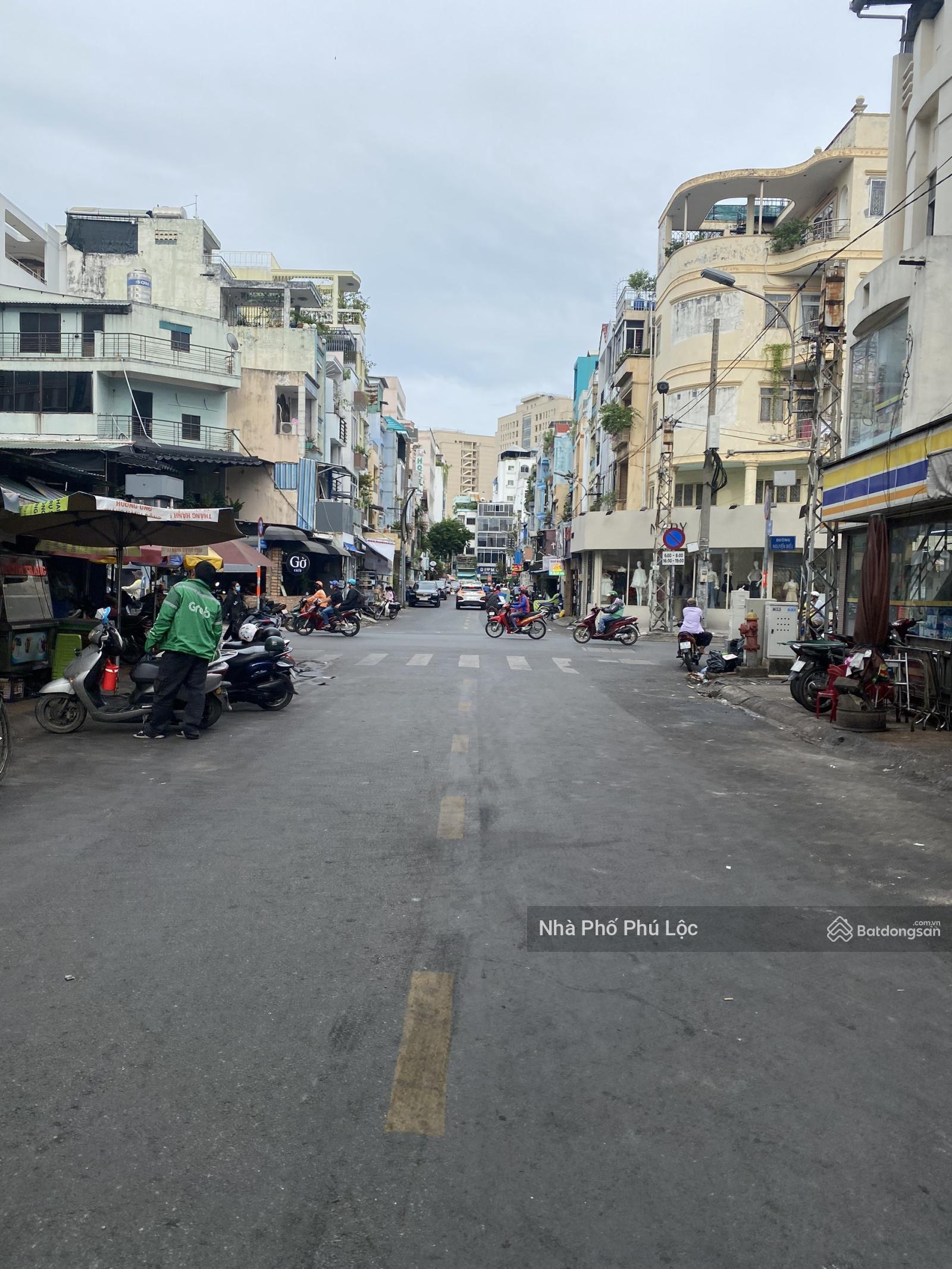 Góc 2MT Vĩnh Viễn ngay Nguyễn Tri Phương Q10 - DT: 4,3m x 15m. Gía chỉ 18 tỷ