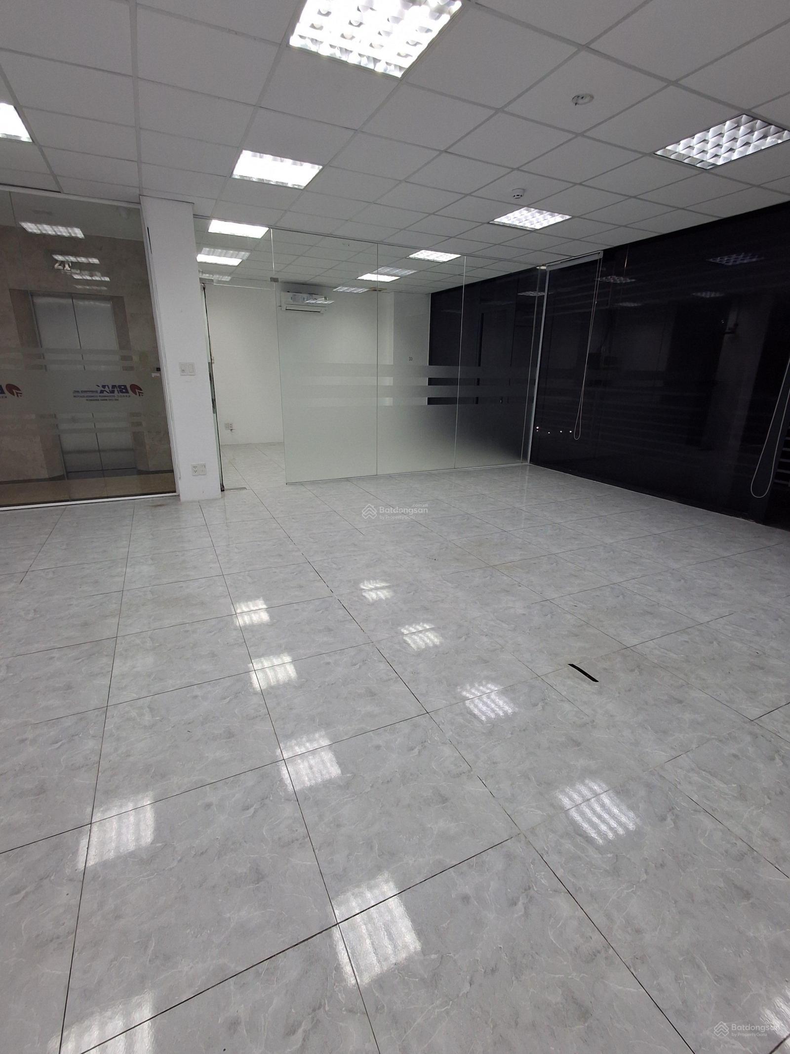 Cho thuê văn phòng tại Him Lam Kênh Tẻ, giá 15tr - 35tr, DT từ 100m2 - 200m2.